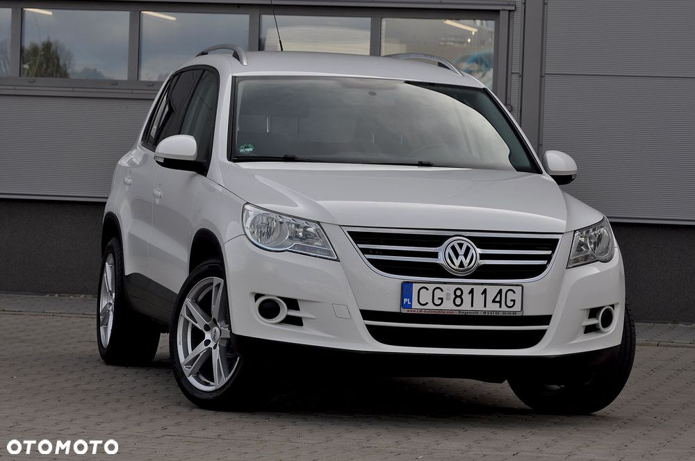 Volkswagen Tiguan 2.0 TDI DPF BlueMotion Technology Sport & Style - 27