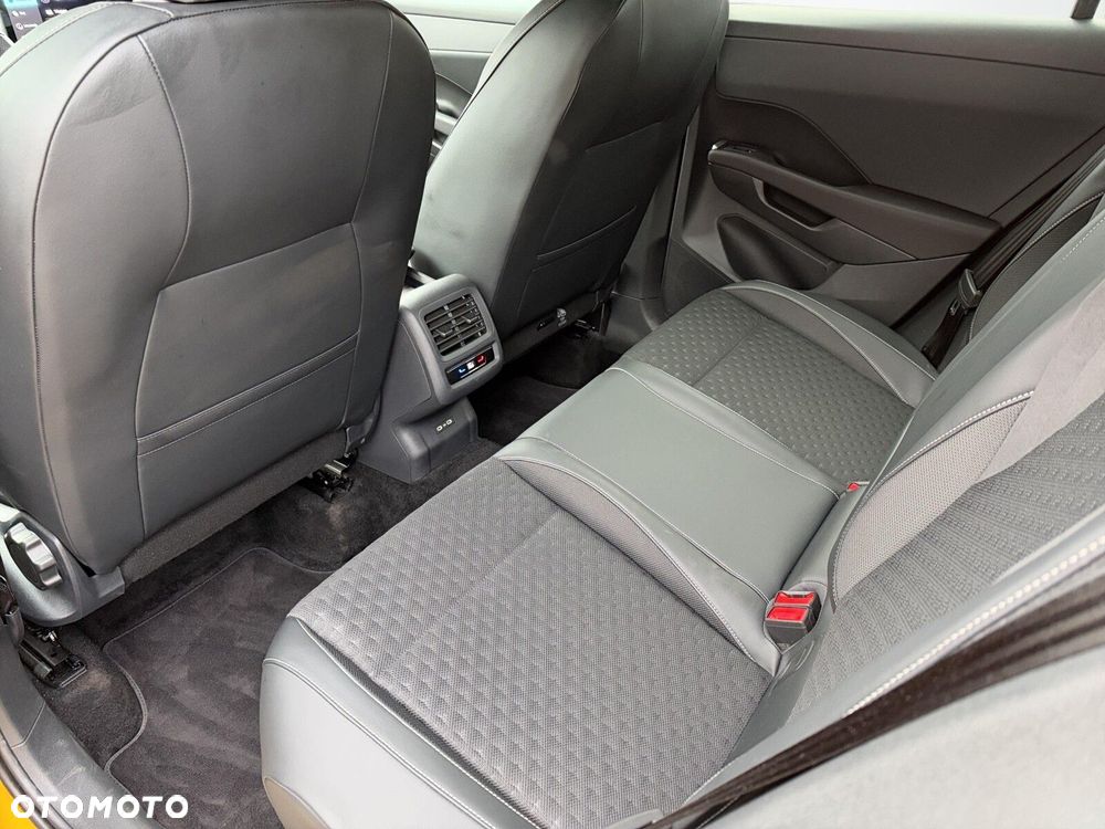 Volkswagen T-Roc 1.5 eTSI R-Line DSG - 13