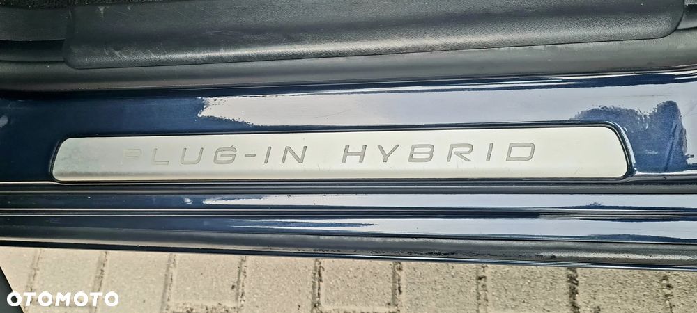 Volvo V60 D6 AWD Plug-in Hybrid Summum - 3