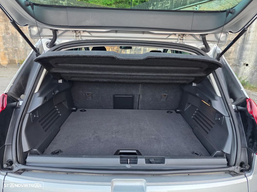 Peugeot 3008 1.2 PureTech Allure - 18