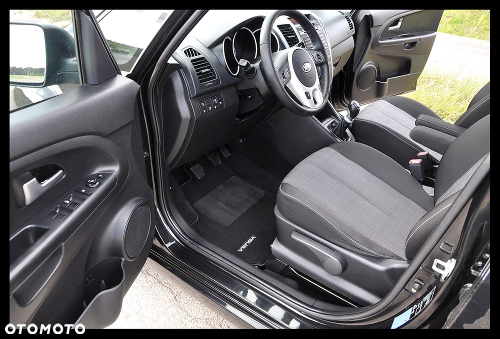 Kia Venga 1.4 CVVT Business Line - 21