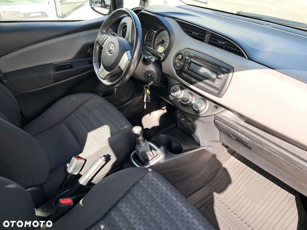 Toyota Yaris 1.0 Active EU6 - 9