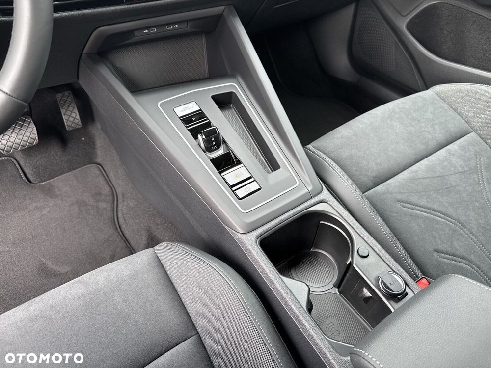 Volkswagen Golf - 16