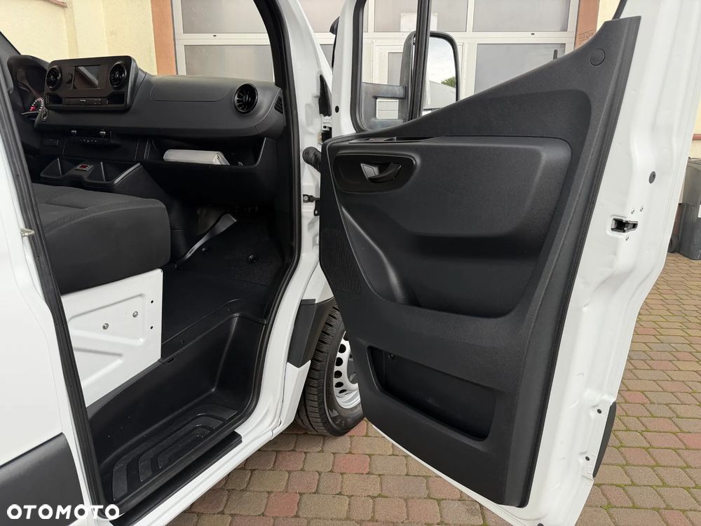 Mercedes-Benz Sprinter Chłodnia Winda - 22