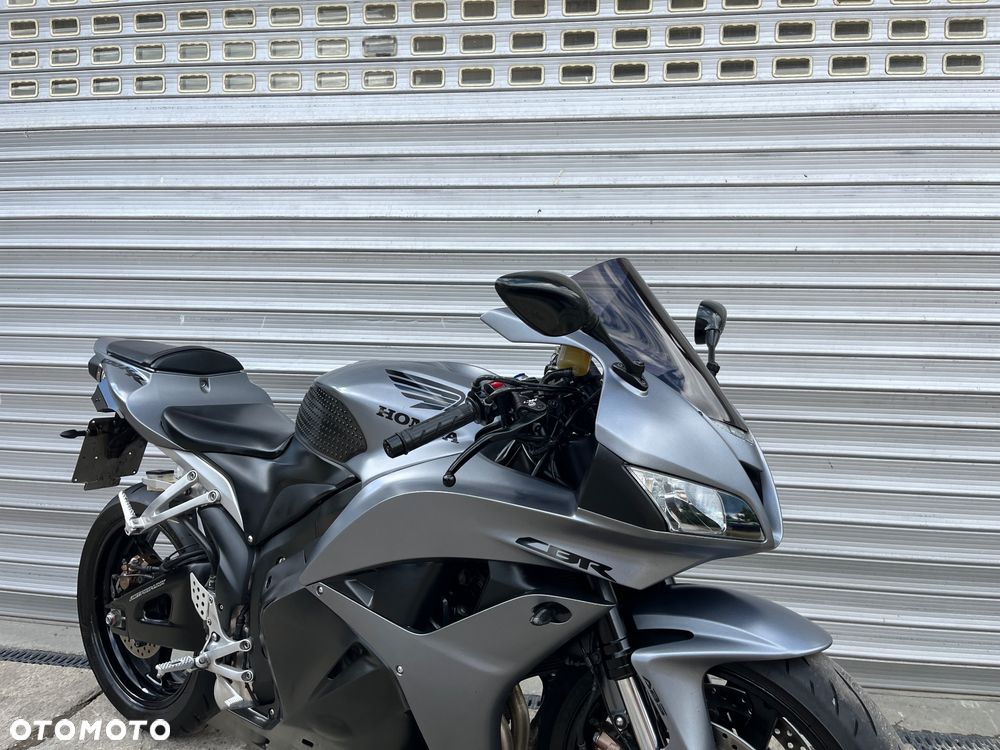 Honda CBR - 22
