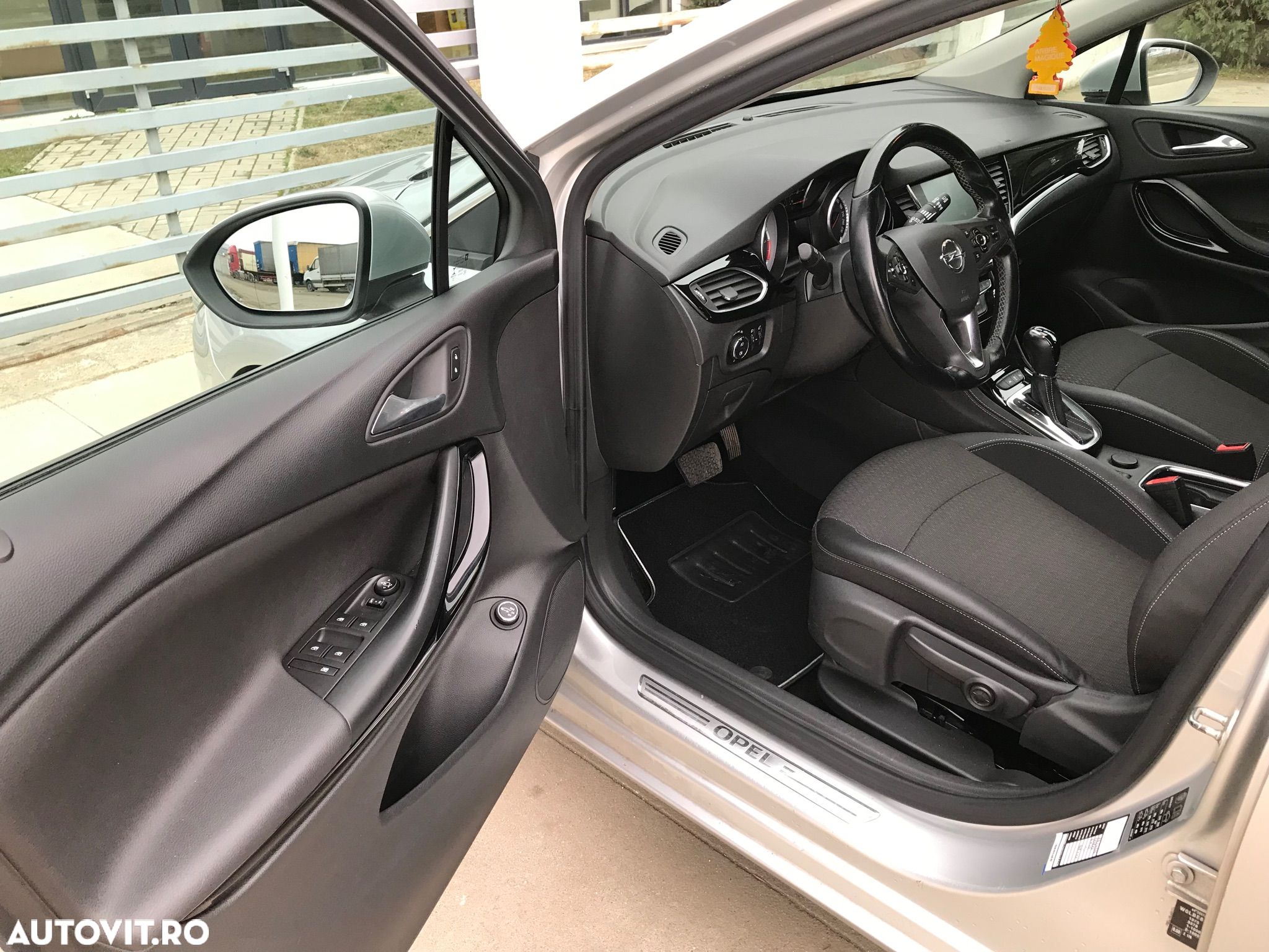 Opel Astra 1.6 D Start/Stop Automatik Sports Tourer Edition - 16