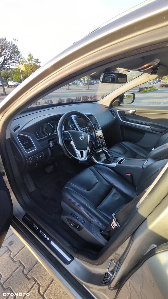 Volvo XC 60 D5 AWD Summum - 9