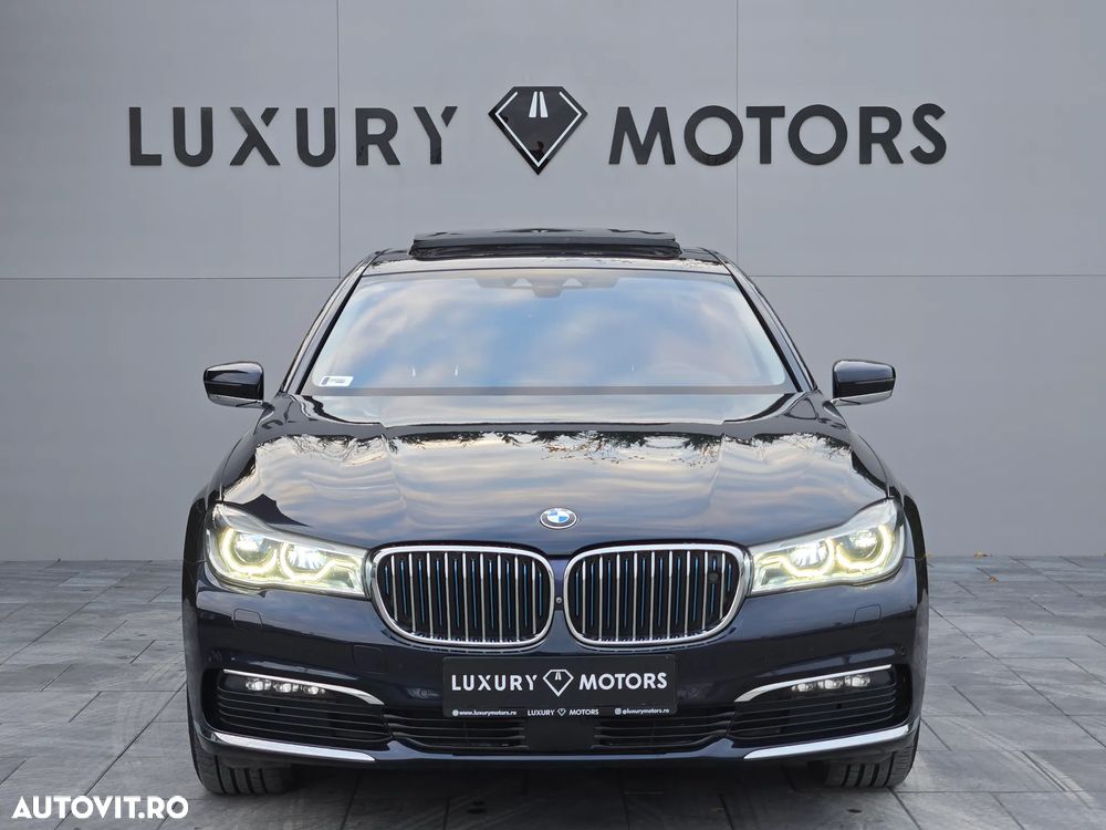 BMW Seria 7 740Le iPerformance - 3