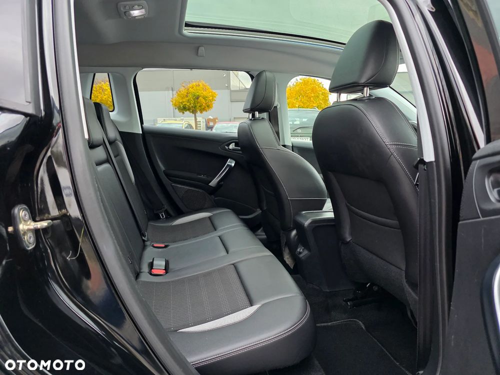 Peugeot 2008 e-HDi FAP 92 STOP & START Active - 12