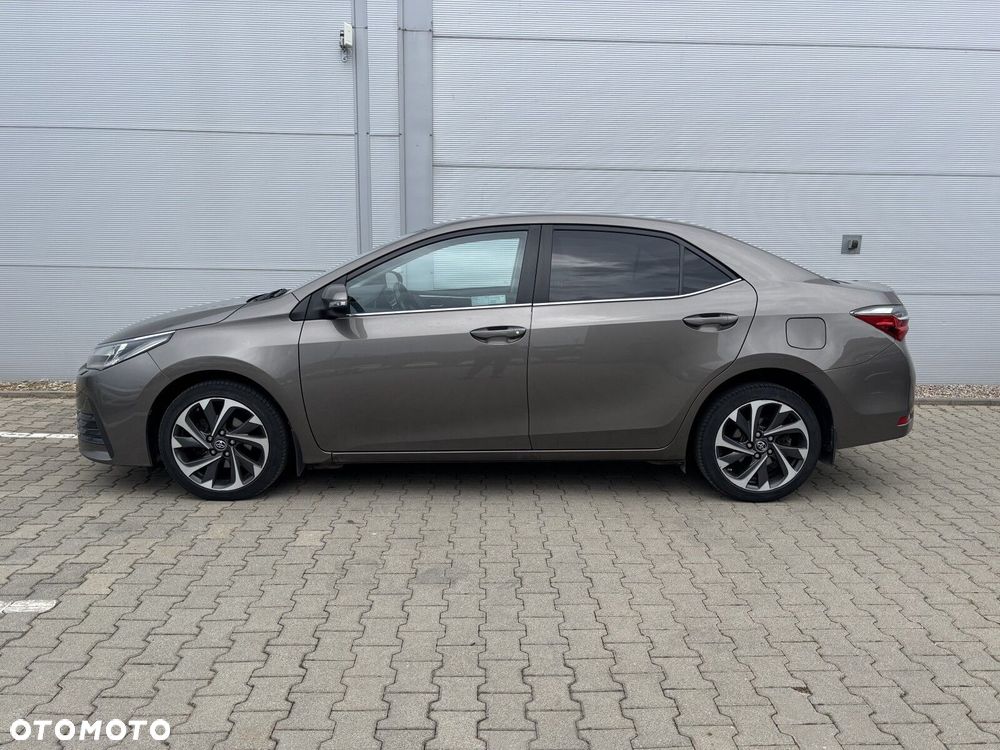 Toyota Corolla 1.6 Comfort - 6