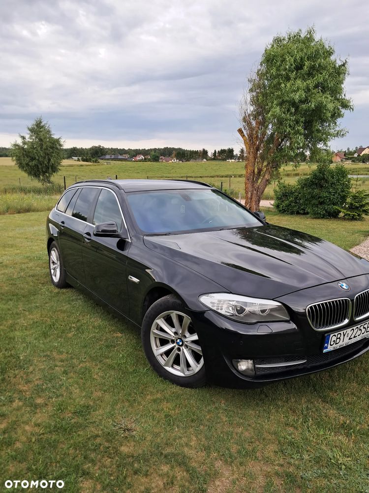 BMW Seria 5 520d xDrive - 2