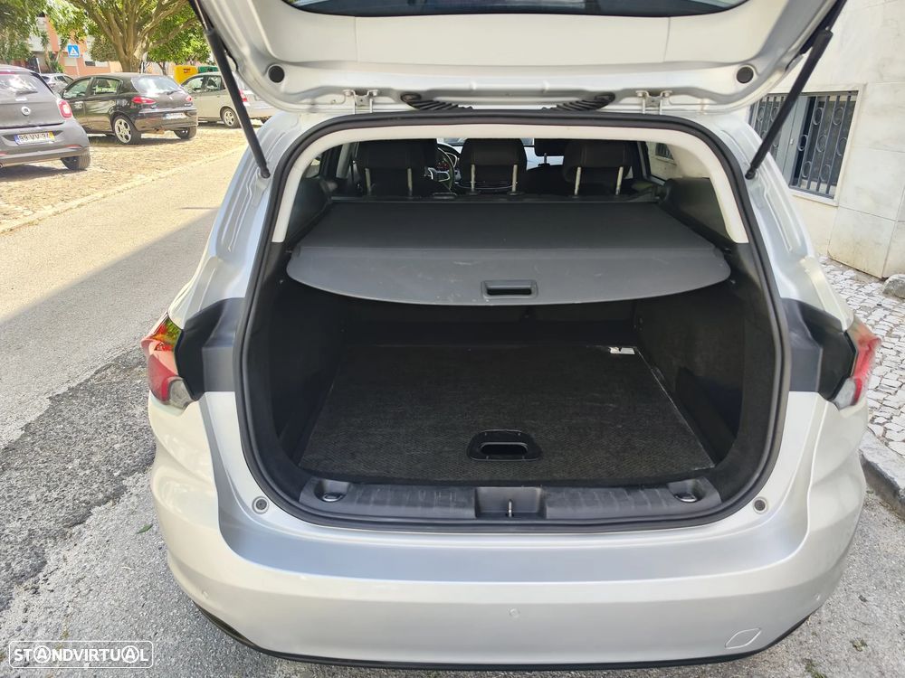Fiat Tipo Station Wagon 1.3 M-Jet Easy - 19