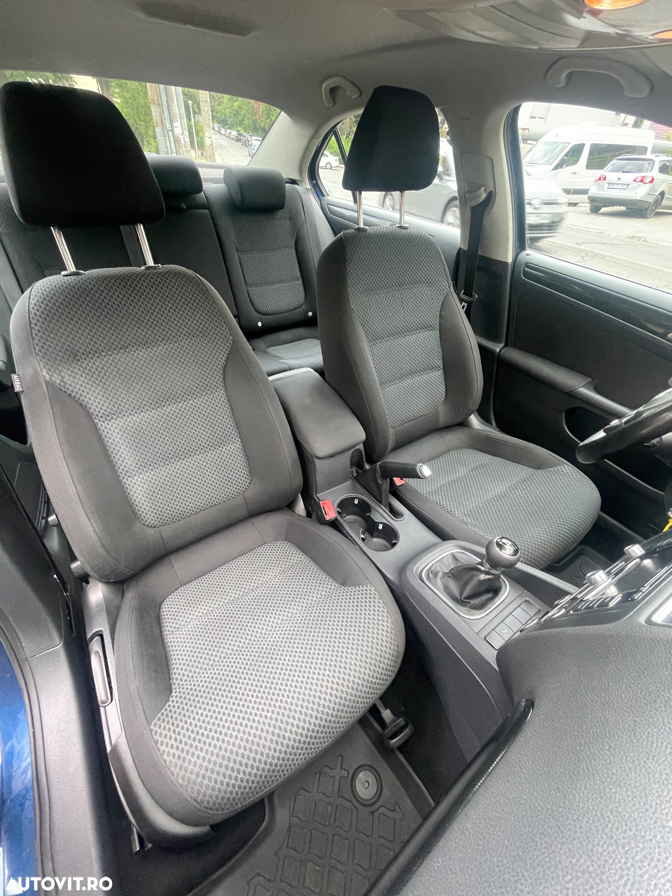 Volkswagen Jetta 1.2 TSI BlueMotion Technology Comfortline - 6