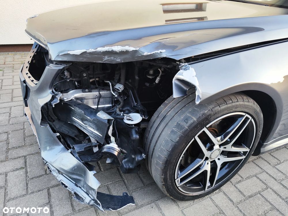 Mercedes-Benz Klasa E 400 4Matic 9G-TRONIC AMG Line - 19