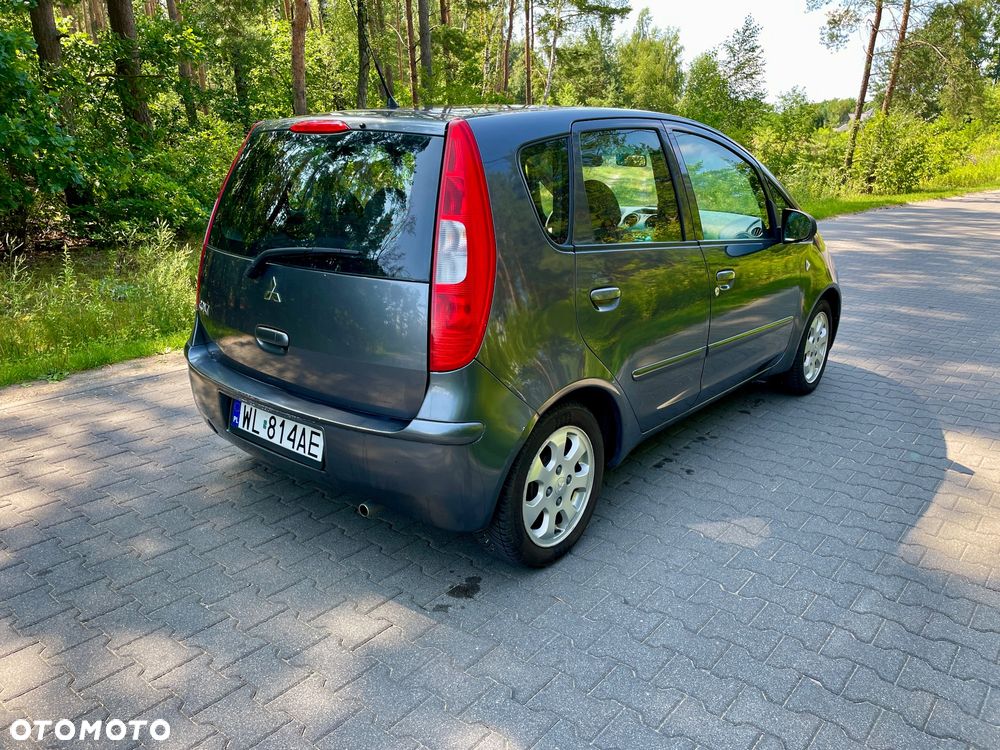 Mitsubishi Colt - 3