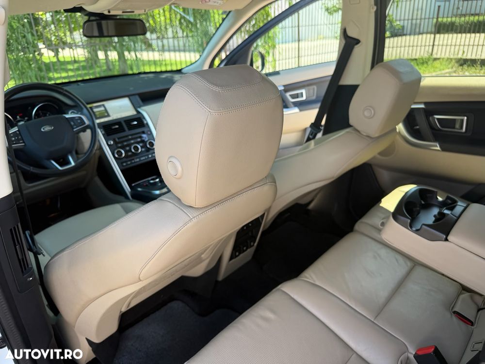 Land Rover Discovery Sport - 28