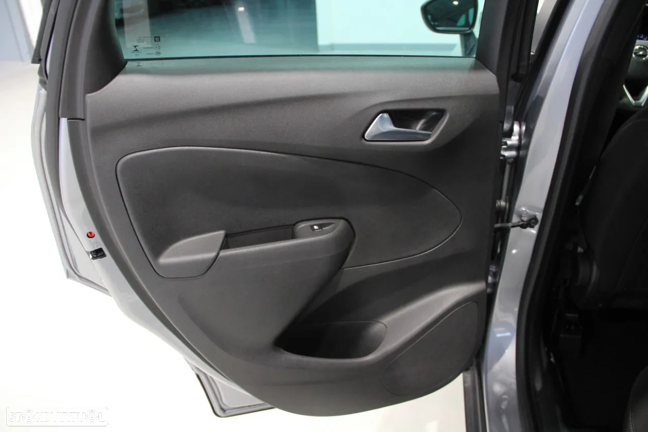 Opel Crossland 1.2 Design & Tech - 19