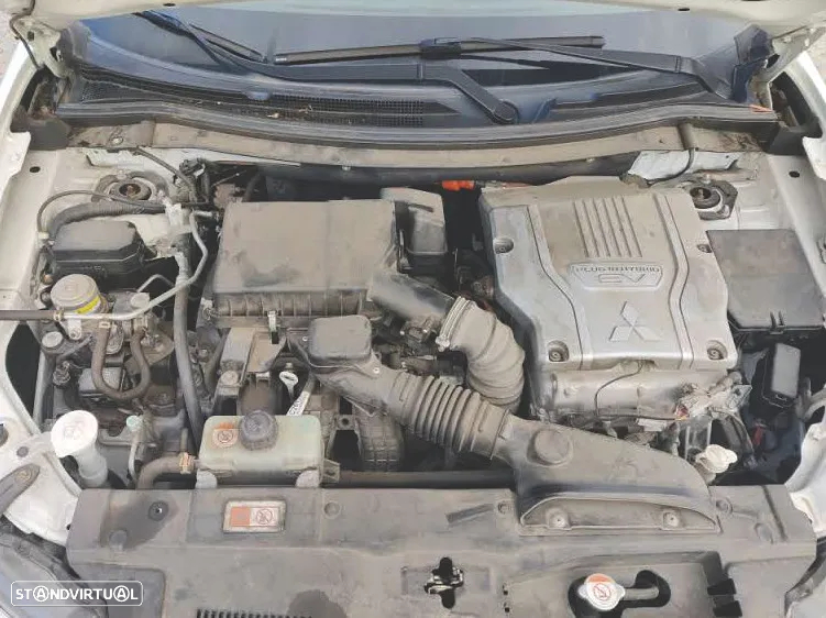Mitsubishi Outlander 2.0 PHEV Intense Navi - 17
