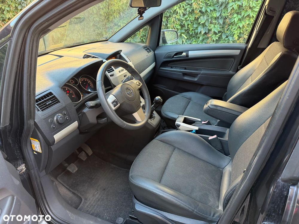 Opel Zafira 1.9 CDTI Essentia - 7