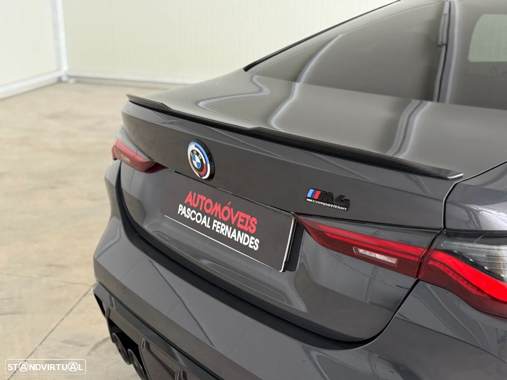 BMW M4 Competition Pack 50 anos M - 35