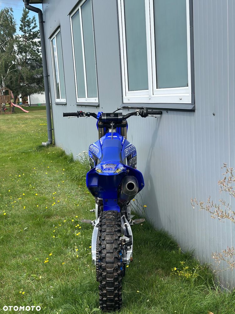Yamaha YZF - 11