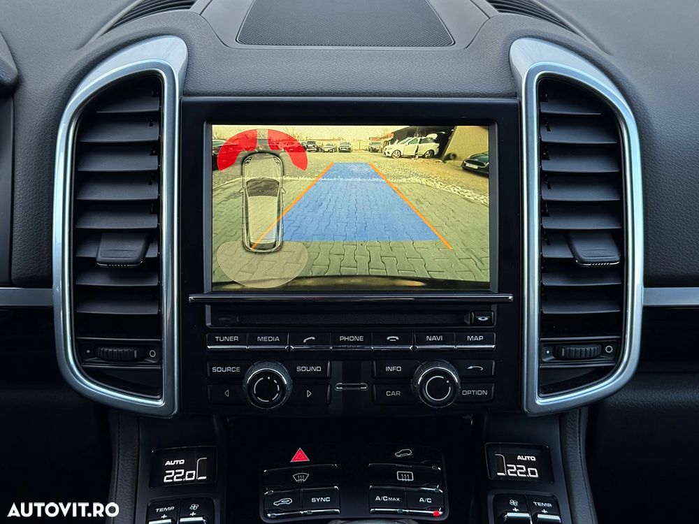 Porsche Cayenne S E-Hybrid Platinum Edition - 26