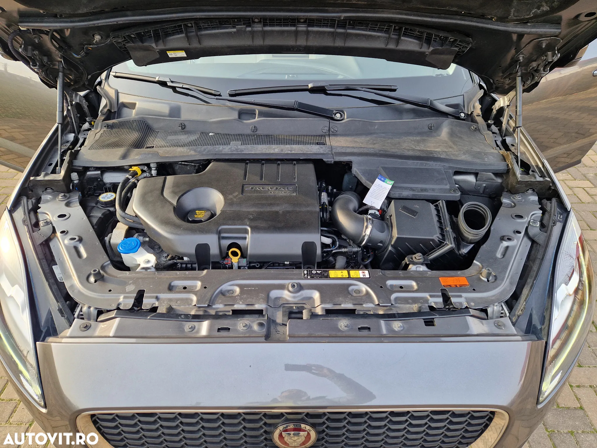 Jaguar E-Pace D180 AWD Aut. HSE - 35