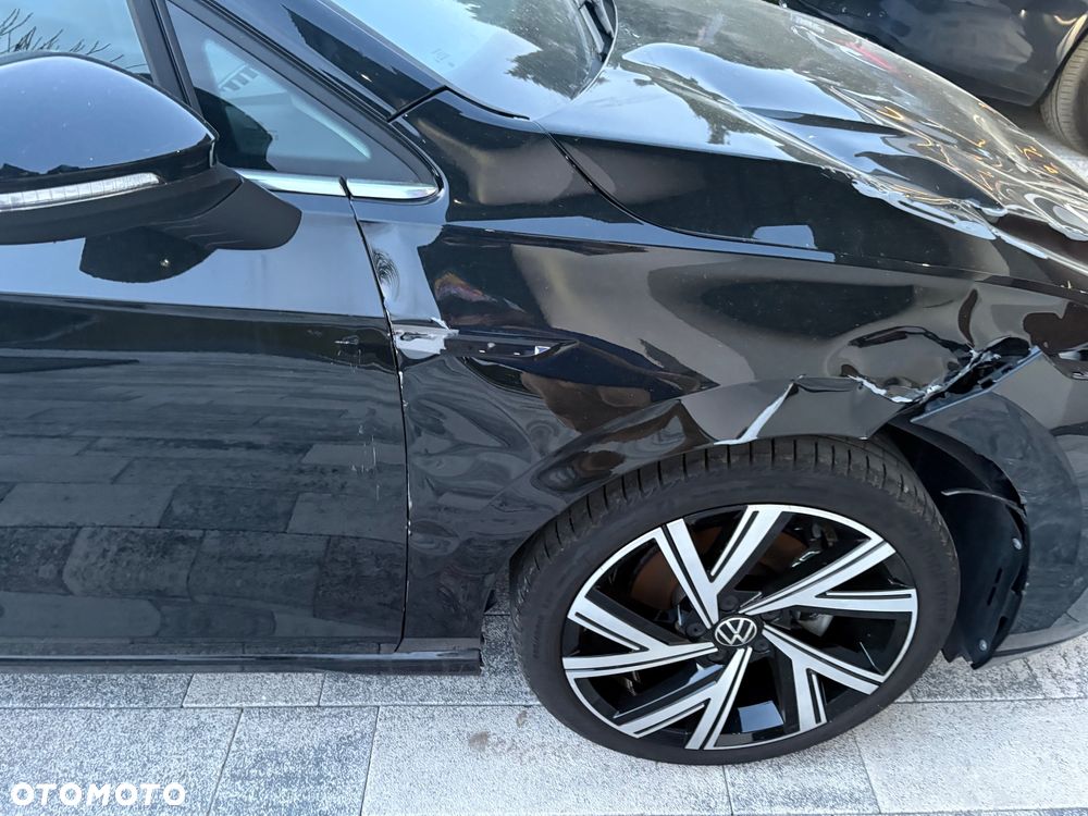 Volkswagen Golf - 26