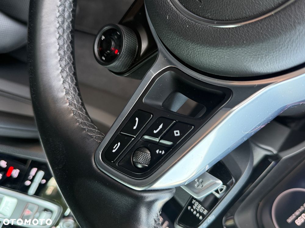 Porsche Cayenne Platinum Edition - 14