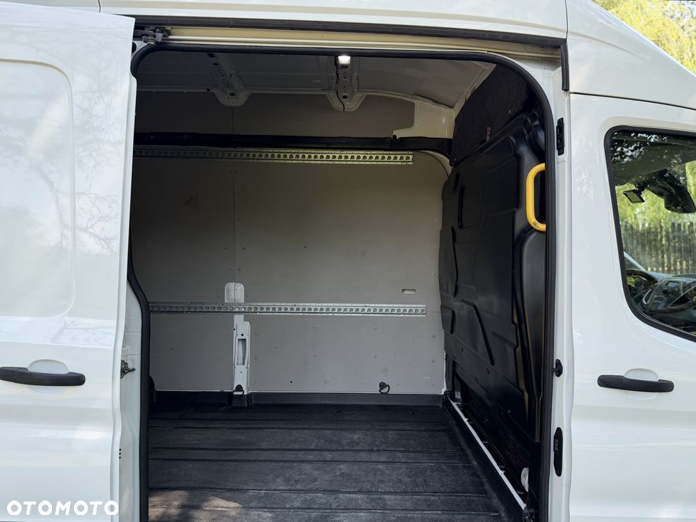 Ford Transit - 24
