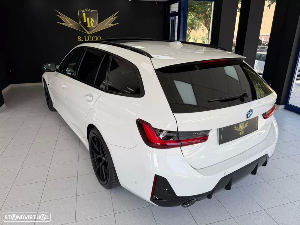BMW 330 e Pack Desportivo M Auto - 33