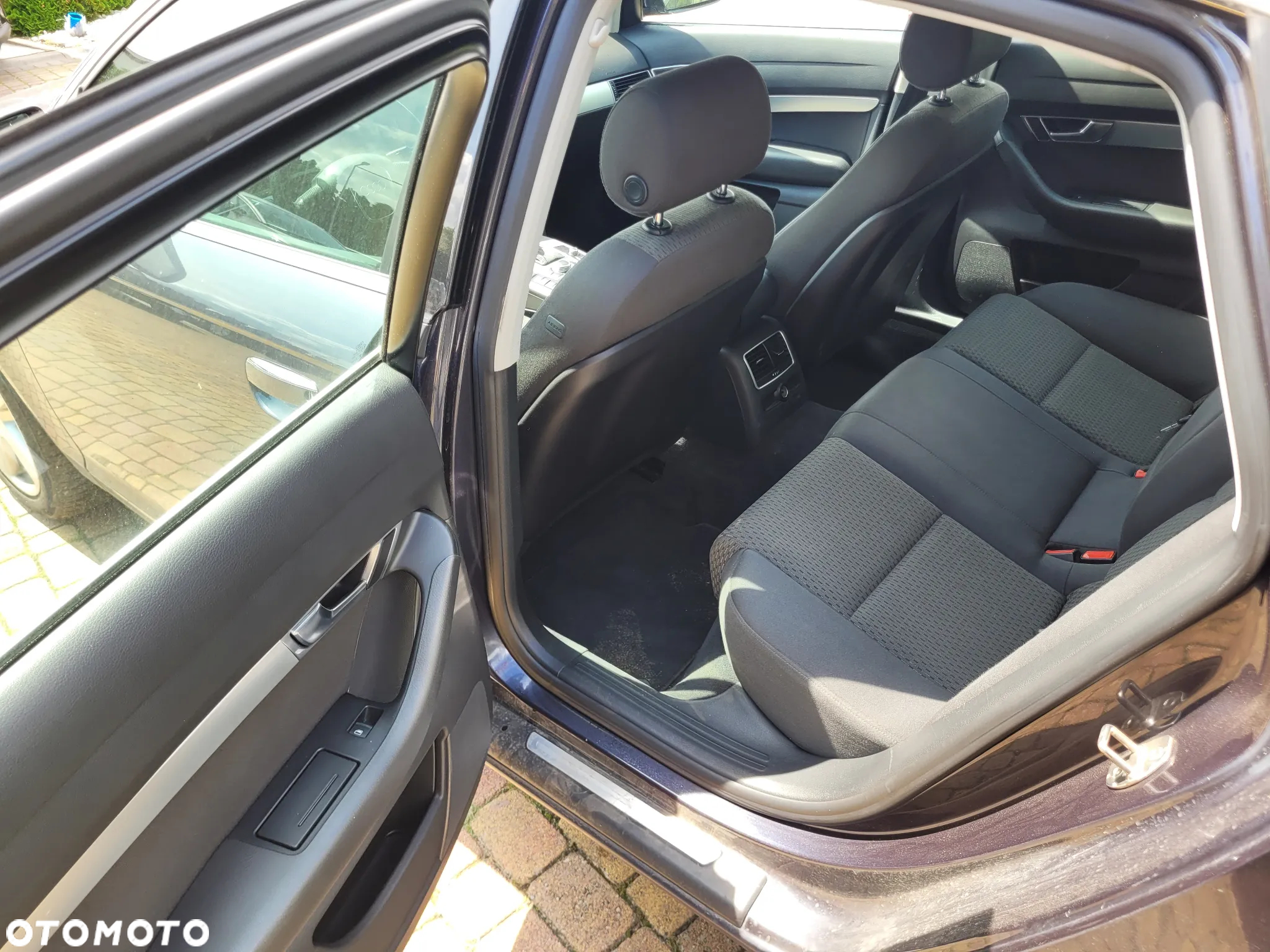 Audi A6 2.0T FSI Multitronic - 11