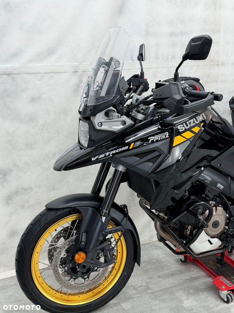 Suzuki V-STROM - 22