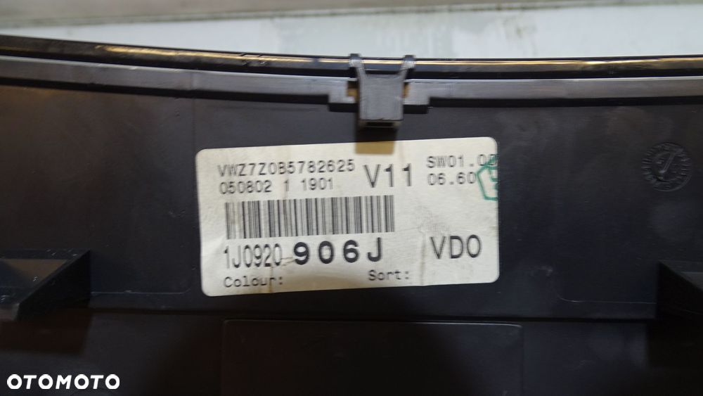 LICZNIK VOLKSWAGEN BORA 2.0 1J0920906J - 4