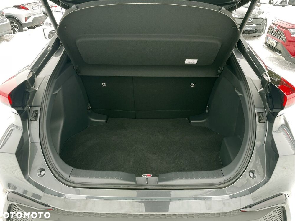 Toyota C-HR - 11