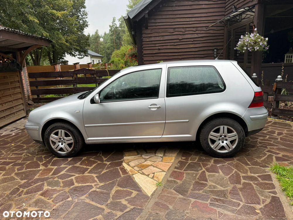 Volkswagen Golf 2.0 Comfortline - 4