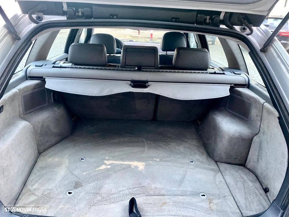 BMW 320 d Touring - 28