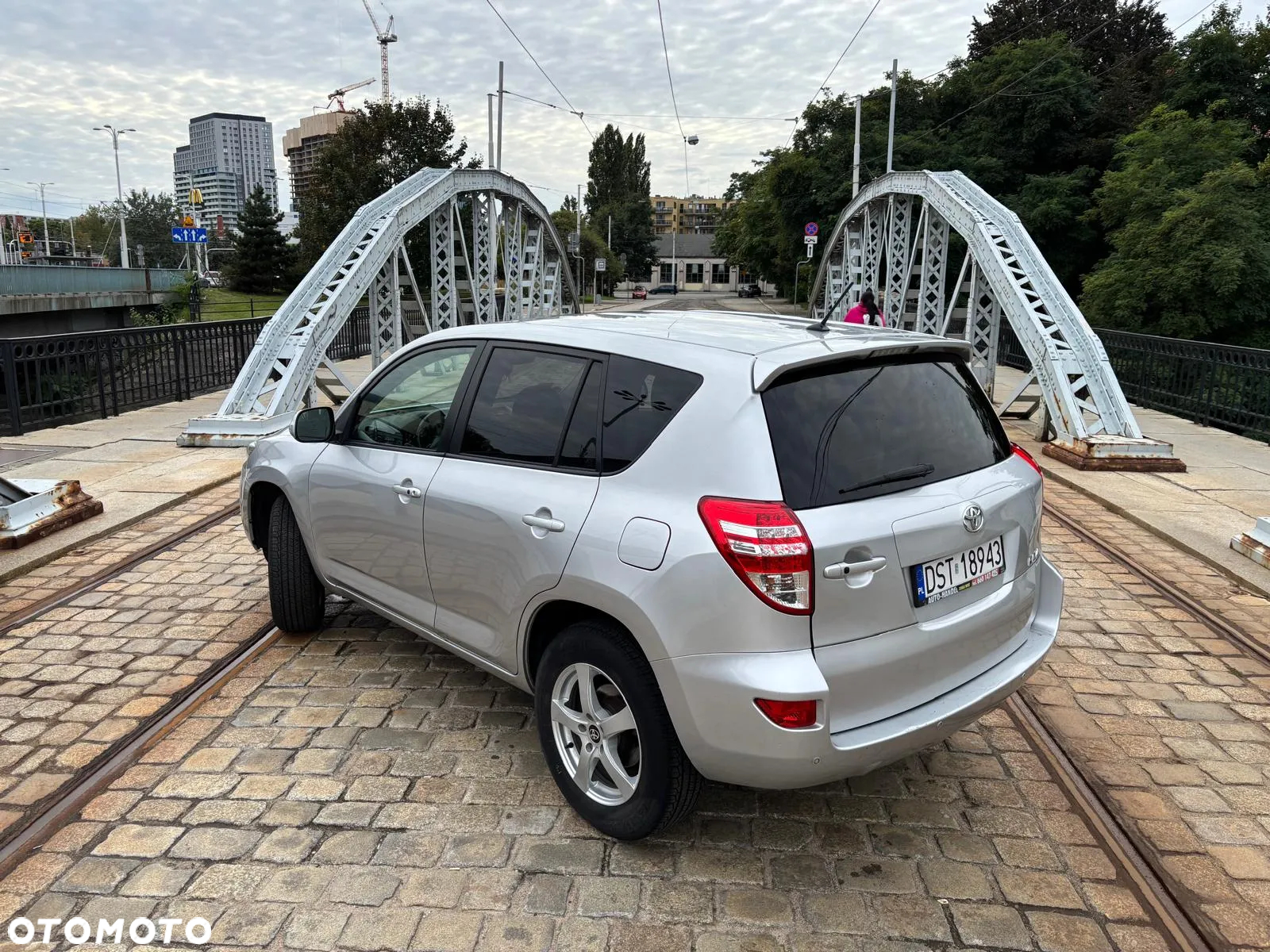 Toyota RAV4 - 6