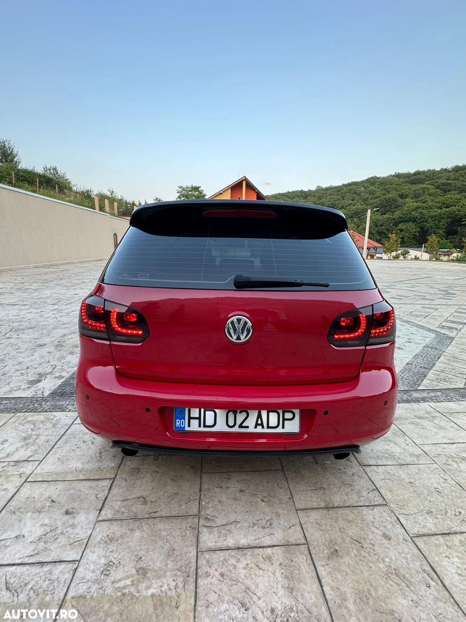 Volkswagen Golf 2.0 TDI Highline - 5