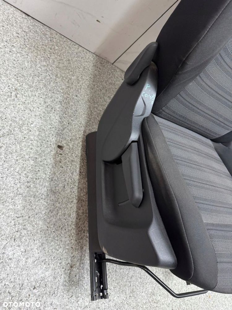 fotel prawy przód berlingo partner proace city combo e iv airbag - 3