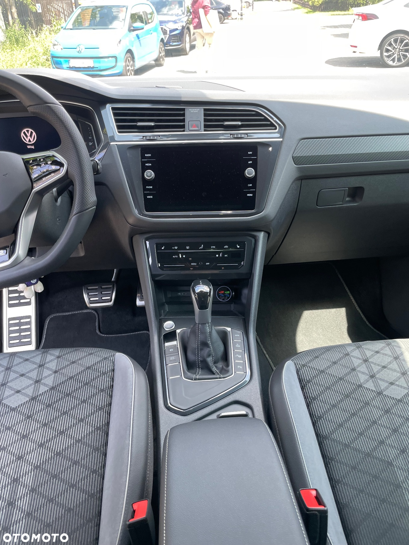 Volkswagen Tiguan - 38
