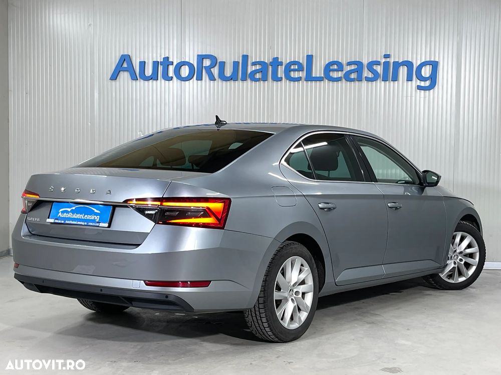 Skoda Superb 2.0 TDI DSG Ambition - 4