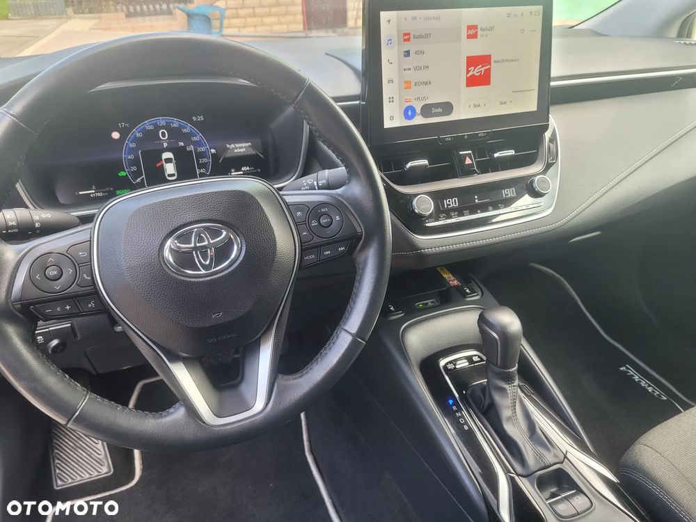 Toyota Corolla 1.8 Hybrid Comfort - 22