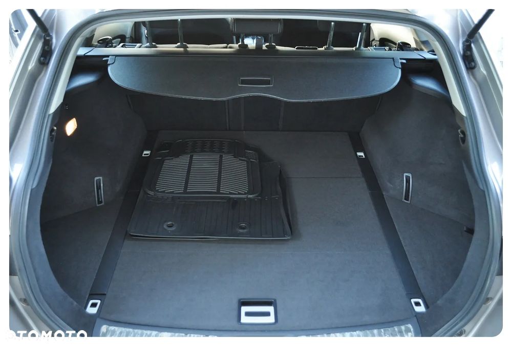 Toyota Avensis Touring Sports 1.8 Multidrive S Business Edition - 39