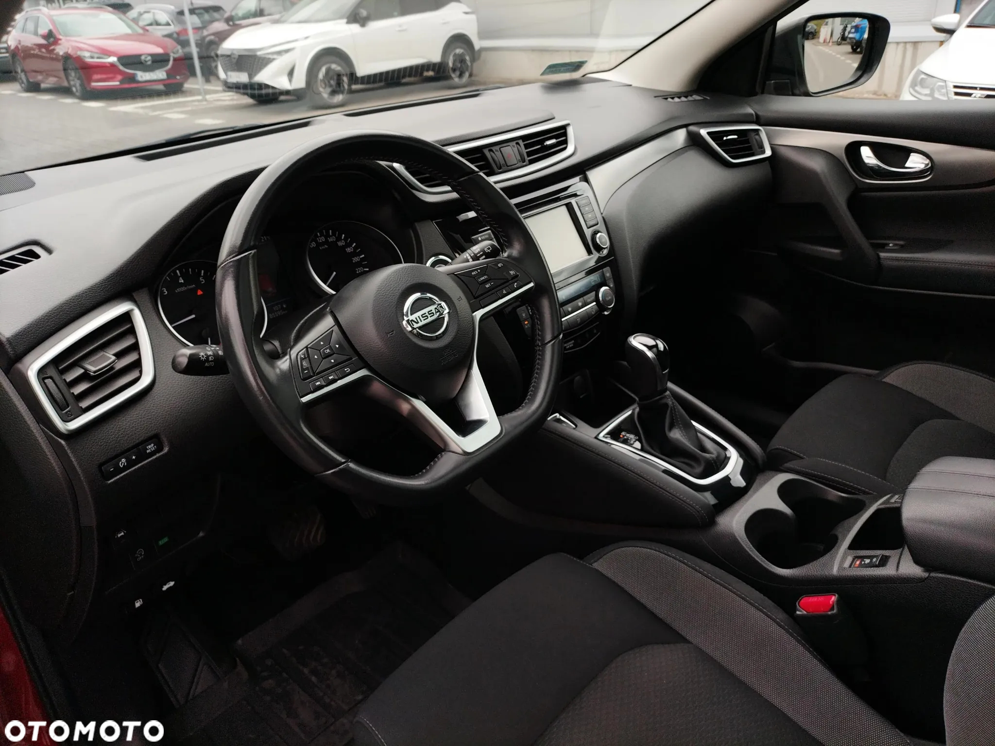 Nissan Qashqai 1.3 DIG-T N-Connecta DCT - 9