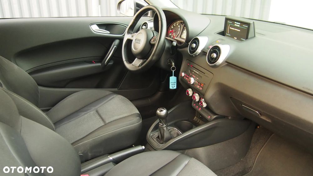 Audi A1 3-drzwiowe 1.2 TFSI admired - 6