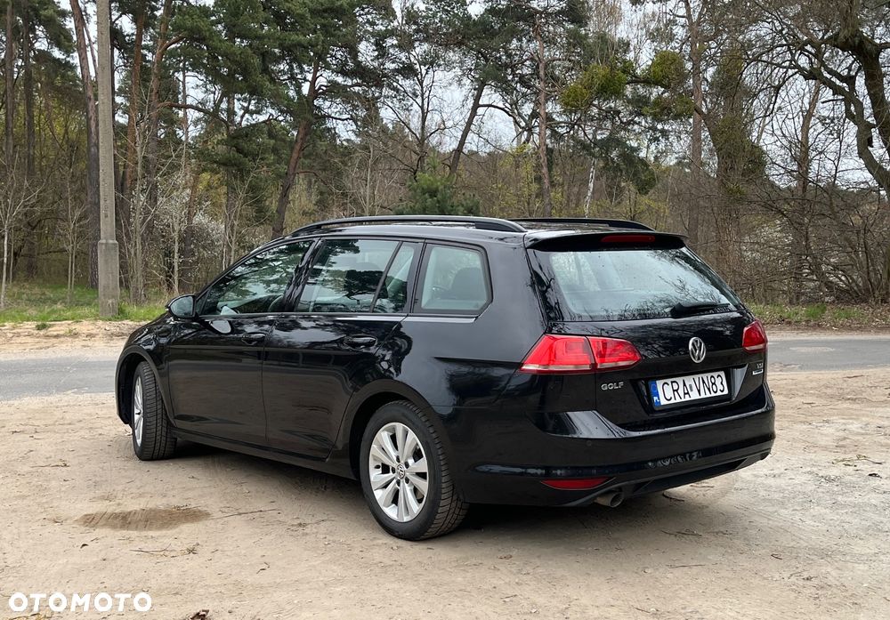 Volkswagen Golf 1.2 TSI BMT Comfortline - 4