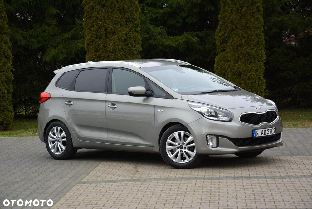 Kia Carens 1.6 GDI L 7os EU6 - 11