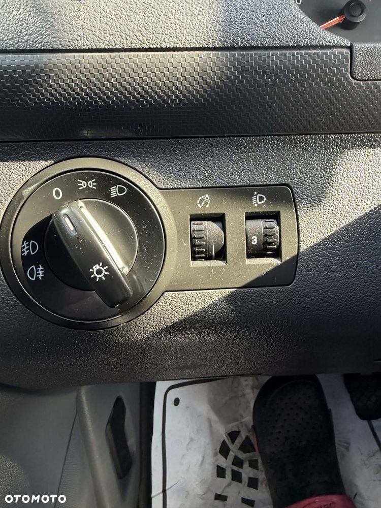 Volkswagen Caddy 1.6 Life Family (7-Si.) - 11