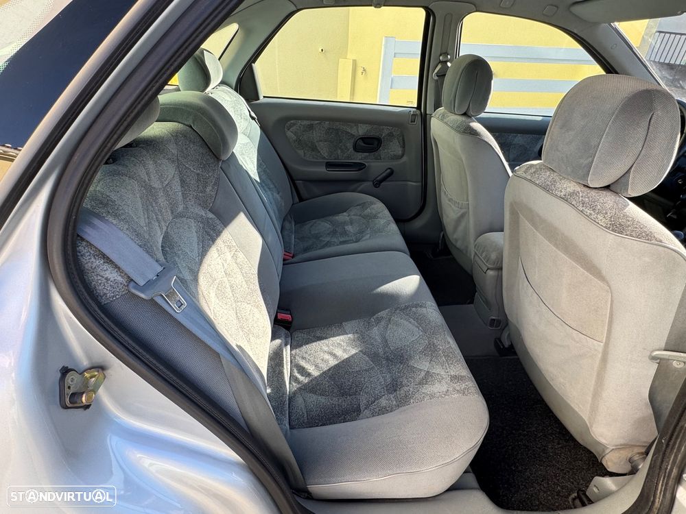 Renault Laguna 1.6 RXE - 11